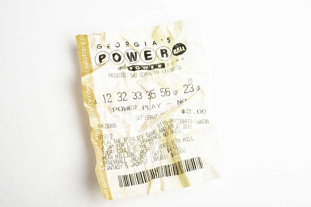 Zerknüllter Powerball Lottoschein
